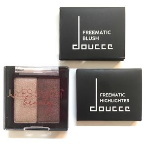 BUNDLE Eyeshadow + Blush + Highlighter